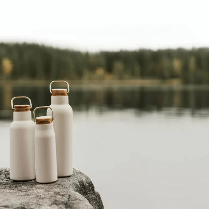 Ciro RCS Recycled Vacuum Bottle 300ml With Acacia Wood Lid RCS Collection Hand Finished Details - hospitality