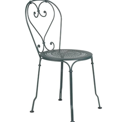  featuring a classic design for outdoor patio use.