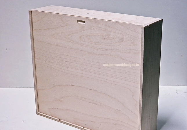 Natural sliding lid 4 bottle gift box with wood wool packaging by Custom Wood Designs