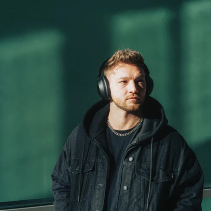 Cupertino RCS rplastic ANC headphone - hospitality