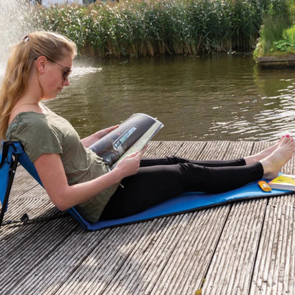 Foldable beach lounge chair - hospitality
