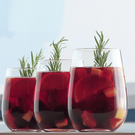 LAV Paris Soft Drink Glass 475 Milliliters - Crystal Clear Surface Showcasing Drink Colors