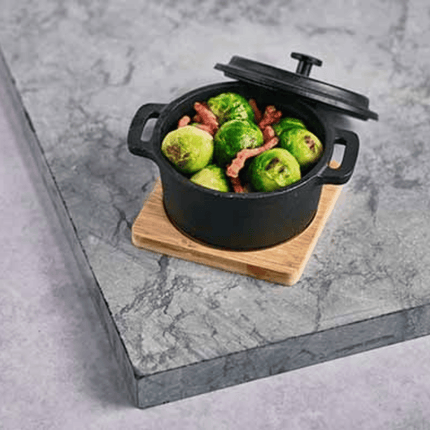 Cast iron soup dish with a wooden base, 250ml 135x105(H)80mm
