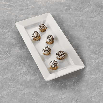 White 2/4 GN melamine tray by Fine Dine, rectangular food serving tray with smooth surface and sturdy construction.