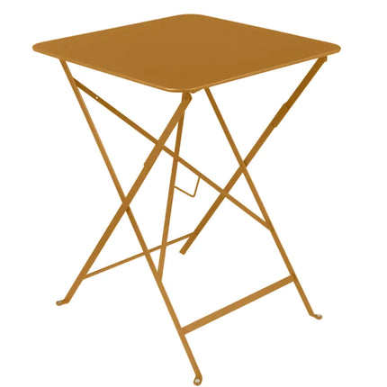  outdoor-ready and suitable for cafe or patio use.