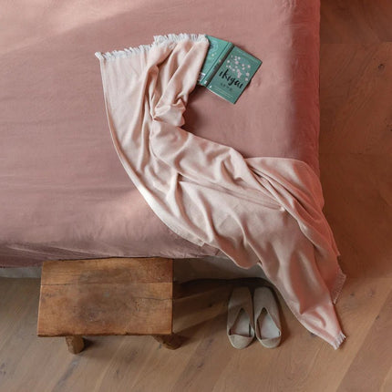 Hisako AWARE™ 4 Seasons towel/blanket 100x180 - hospitality