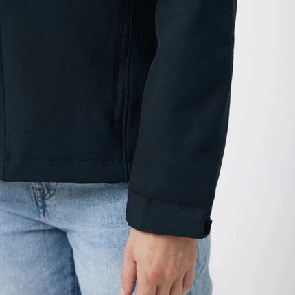 IMakal women recycled polyester soft shell jacket - hospitality