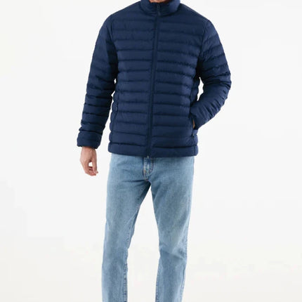IQONIQ Maiko men recycled polyester padded jacket - hospitality