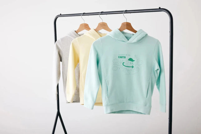 Kids recycled cotton hoodie with sidepockets - hospitality