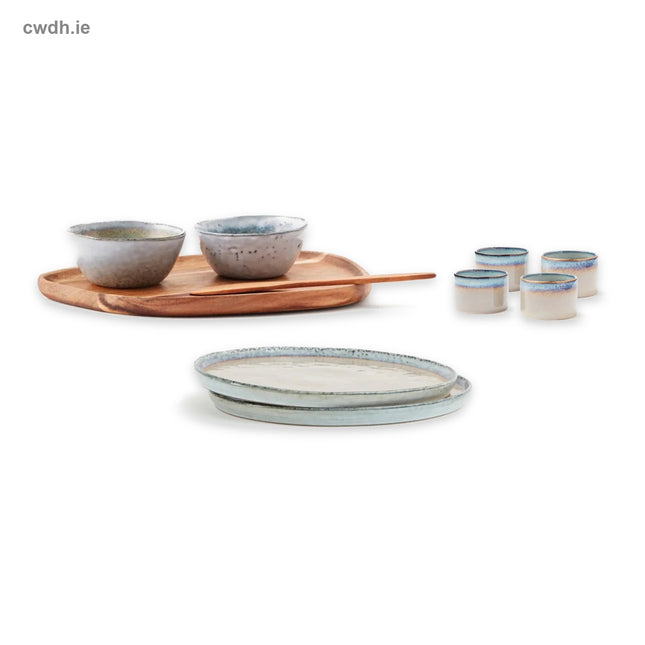 'Tapas Night' Kit – Stoneware Tapas Set with Wooden Plate, Mini Four-Piece Bowl Set and 26.5 cm Plate Pair in Beige | Hospitality Trade Pack – what is in the kit