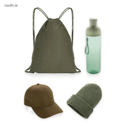 'Team Day Out' Kit – Drawstring Backpack, Leakproof Bottle, Sports Cap and Knitted Beanie in Green | Hospitality Trade Pack – what is in the kit
