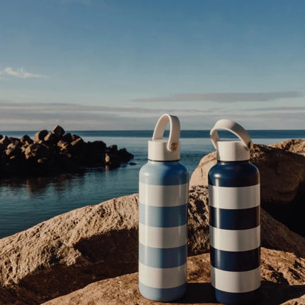 Lagoa RCS Double Walled Vacuum Stainless Steel Bottle 600 Ml With Striped Pattern And White Silicone Handle - hospitality