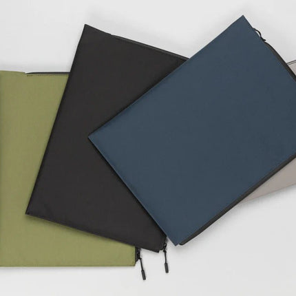 Laptop 15.6" minimalist laptop sleeve - hospitality