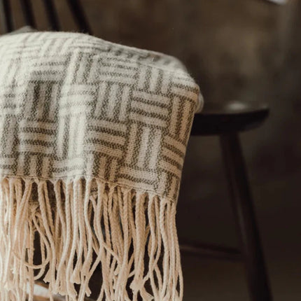 Leno Collection Jacquard Throw Exquisite Acrylic Craftsmanship With Subtle Geometric Pattern - hospitality
