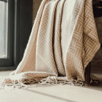 Leno Collection Jacquard Throw Exquisite Acrylic Craftsmanship With Subtle Geometric Pattern - hospitality