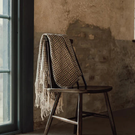 Leno Collection Jacquard Throw Exquisite Acrylic Craftsmanship With Subtle Geometric Pattern - hospitality
