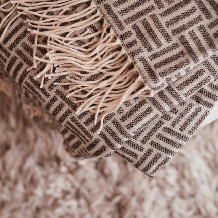 Leno Collection Jacquard Throw Exquisite Acrylic Craftsmanship With Subtle Geometric Pattern - hospitality