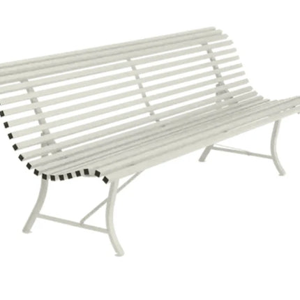  metal garden furniture in vibrant color