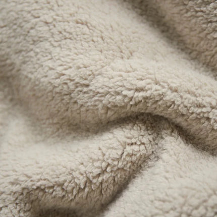 Main Collection GRS Recycled Double Pile Blanket Crafted From Premium Polyester With Tailored Piping - hospitality