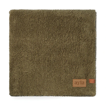 Main Collection GRS Recycled Double Pile Blanket Crafted From Premium Polyester With Tailored Piping - hospitality