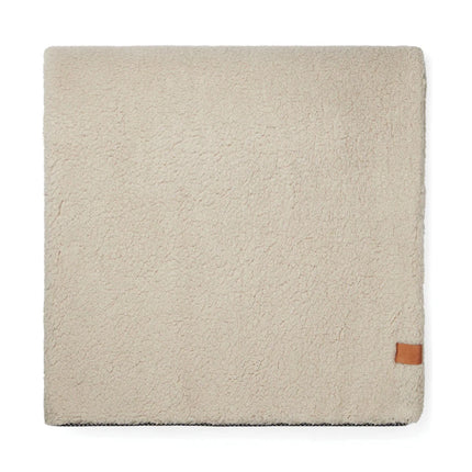 Main Collection GRS Recycled Double Pile Blanket Crafted From Premium Polyester With Tailored Piping - hospitality
