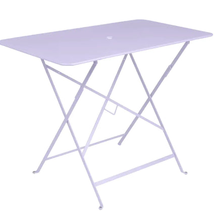  outdoor hospitality furniture with hole for umbrellas