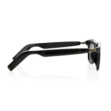 Miro AI-powered Audio Sunglasses with translation function - hospitality