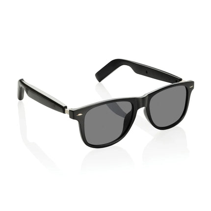 Miro AI-powered Audio Sunglasses with translation function - hospitality