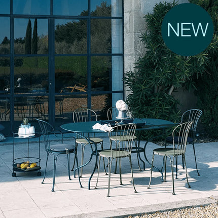 Fermob OPÉRA+ outdoor metal chair with a sleek design