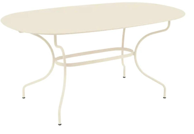 OPÉRA+ Oval Table 160 x 90 cm Six Seater - hospitality
