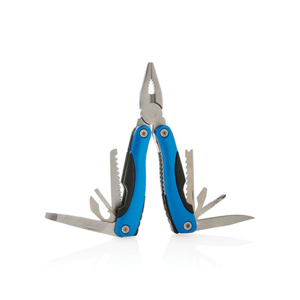  featuring multiple blades and screwdrivers in a compact