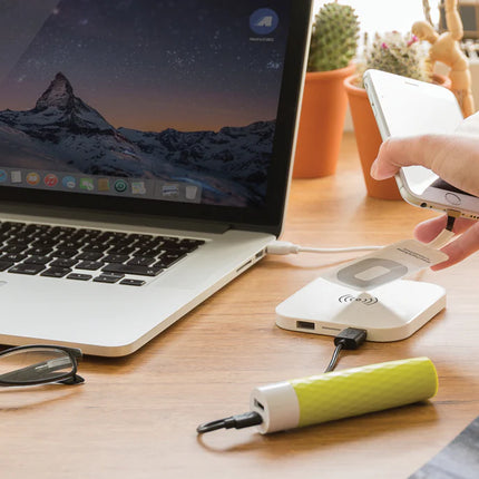 Wireless 5W charging pad from XD Collection for phones and tablets