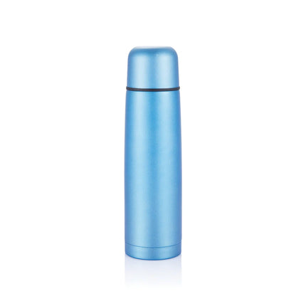  durable design ideal for keeping beverages hot or cold.