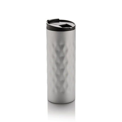  suitable for hot or cold beverages.