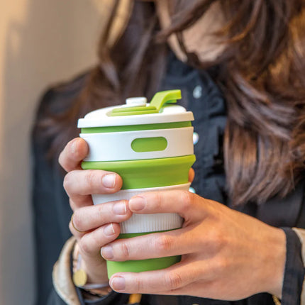  portable cup ideal for travel and outdoor use.