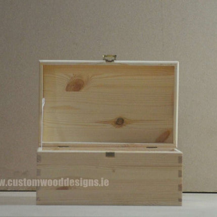 Pine Wood Chest CB2 26 X 16 X 13,5 cm - hospitality