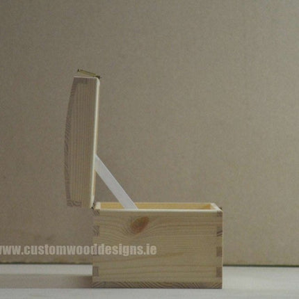 Pine Wood Chest CB2 26 X 16 X 13,5 cm - hospitality