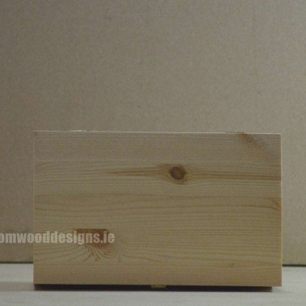 Pine Wood Chest CB2 26 X 16 X 13,5 cm - hospitality
