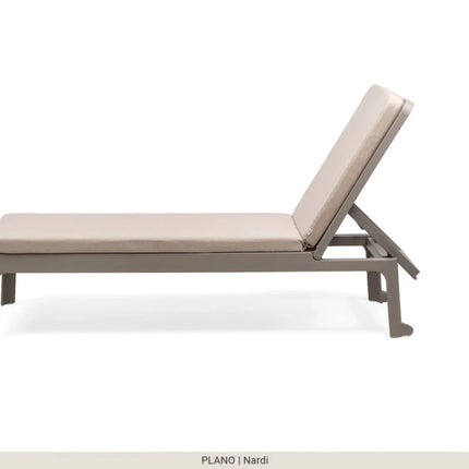 Plano Outdoor Sun Lounger by Nardi – Reclining Poolside Furniture - hospitality