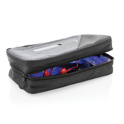 Portable UV-C steriliser pouch with integrated battery - hospitality