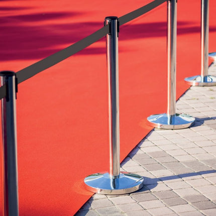 Retractable stainless steel barrier system with 4 poles - hospitality