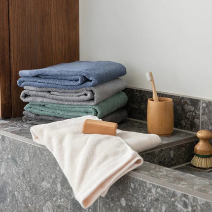 Sakura AWARE™ 500 gsm bath towel 70x140cm - hospitality