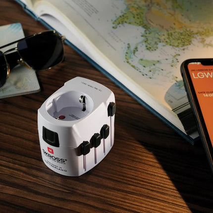 SKROSS Pro 3-Pole World Travel Adapter - hospitality