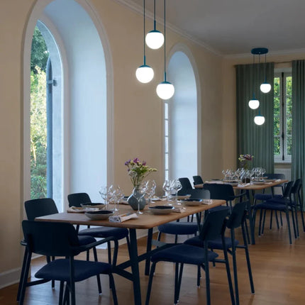 SO'O 180 x 90 Oak table 6 seater - hospitality