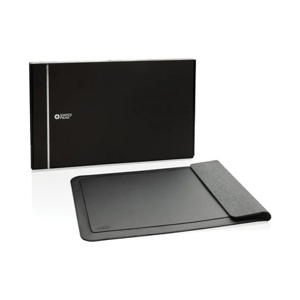 Swiss Peak 15W magnetic charging laptop sleeve 14-15,6" - hospitality