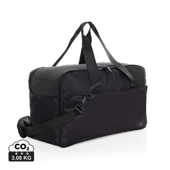 Swiss Peak Aware™ RPET 15.6 inch laptop weekend bag - hospitality