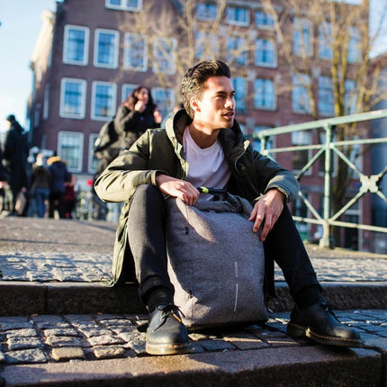 Urban anti-theft cut-proof backpack - hospitality
