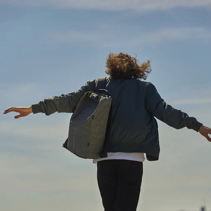 Urban anti-theft cut-proof backpack - hospitality