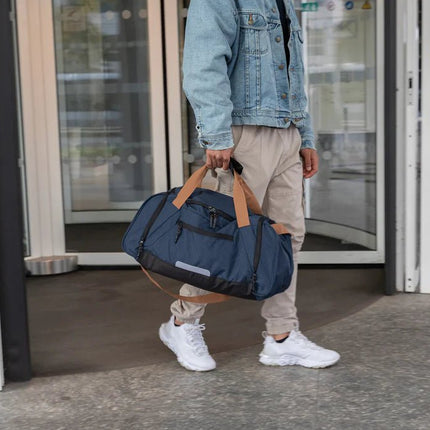 Urban outdoor weekend bag - hospitality
