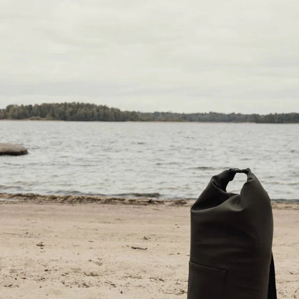 VINGA Baltimore Collection Roll Top Cooler Bag Crafted With Premium Insulation And Craftsmanship - hospitality